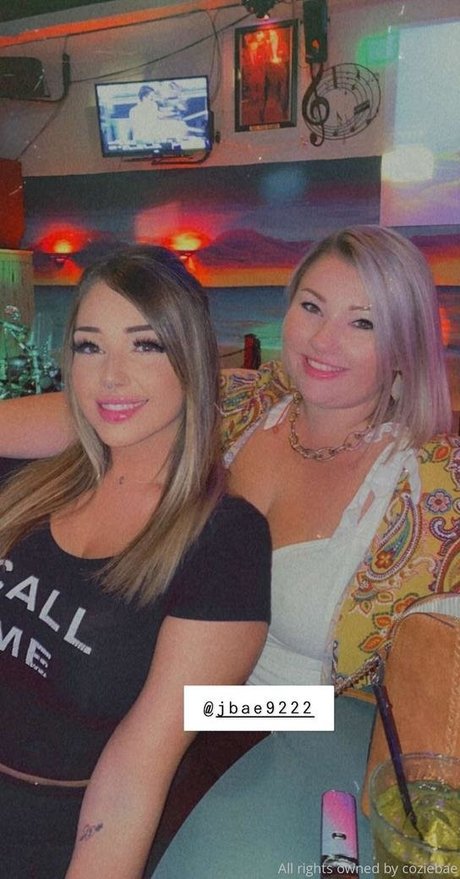 Coziebae 高品質のスター ギャラリー