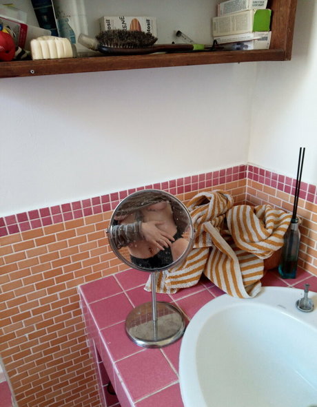 alice inwonderland96 エロティックなスター 画像