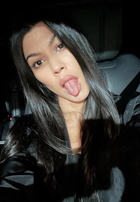 Kourtney Kardashian ホット女優 写真
