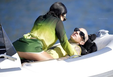 トゥインク無料オンリーファンズ セクシー 画像