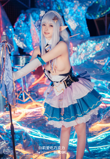 アジア人学生オンリーファンズ ホットヌード 画像