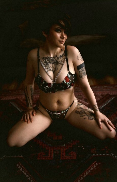 Shy Slytherin ポルノ女優 画像