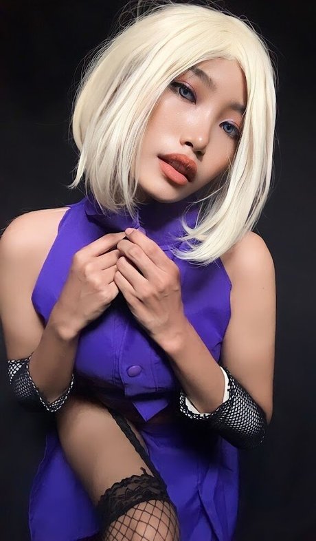 Ellacos ポルノスター エロティック 写真