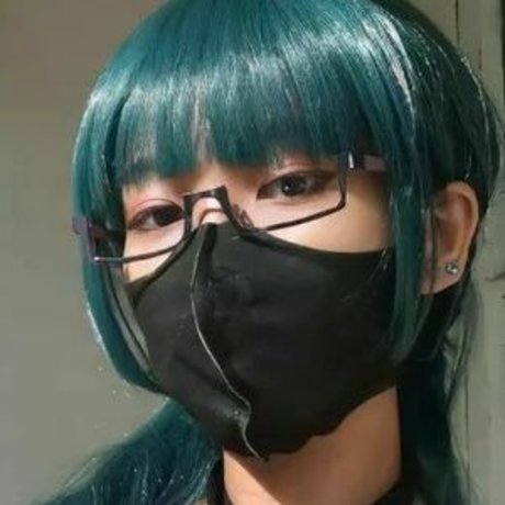 Ellacos ポルノスター 写真