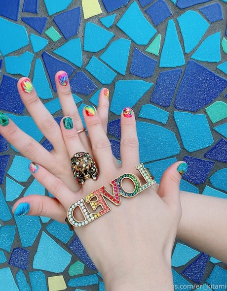 ジムのインフルエンサーオンリーファンズ アダルト無料 画像