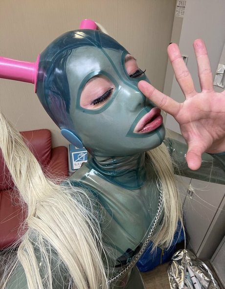 JOI オンリーファンズ エロチック 写真