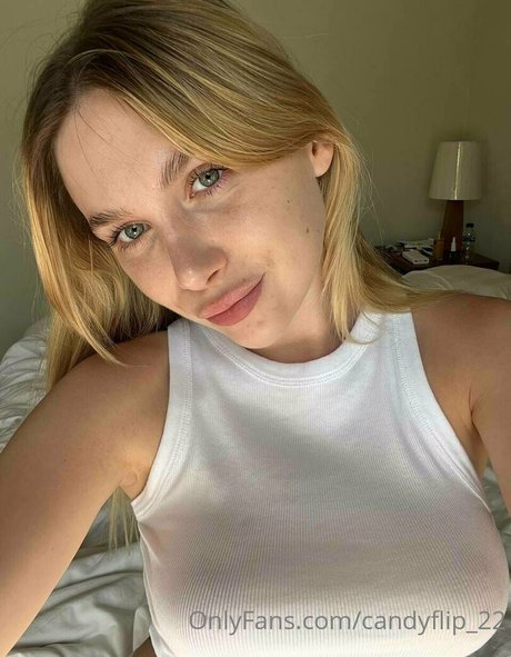 セクシーなブルネットのオンリーファンズ アダルト無料 写真