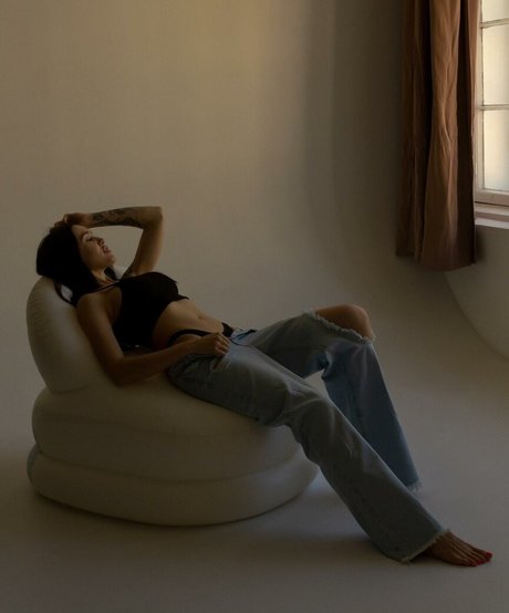 Daria Gurieva ポルノスター 無料 写真