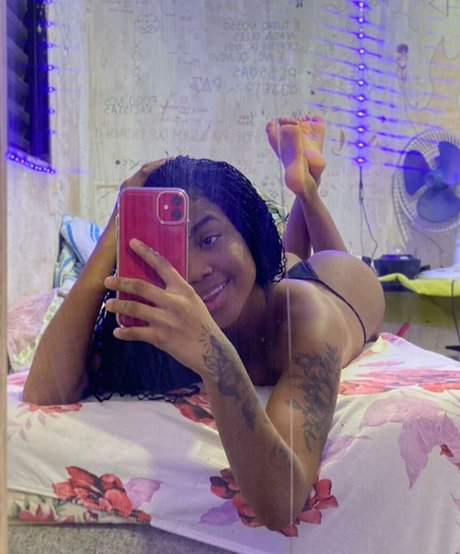 イギリスのブロンドオンリーファンズ ポルノ アーカイブ