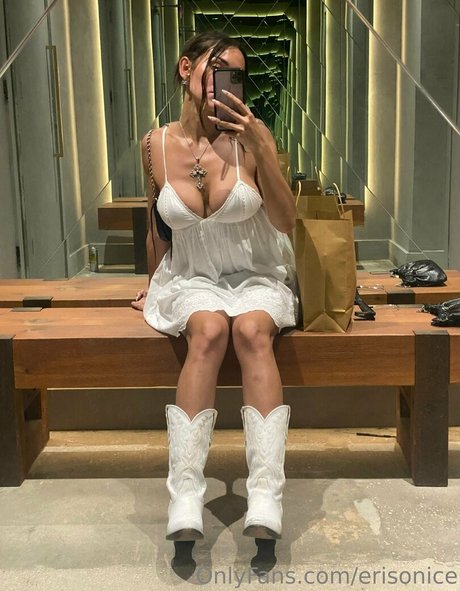 かわいいアナルオンリーファンズ 無料 写真