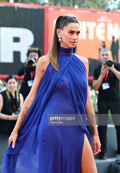 Melissa Satta ポルノモデル ギャラリー