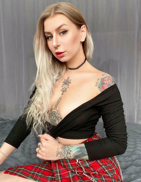 helga1 free ポルノスター セクシー 写真