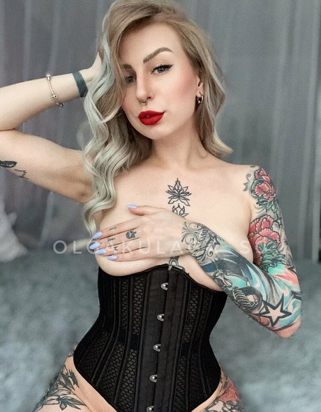 helga1 free アダルトスター 写真