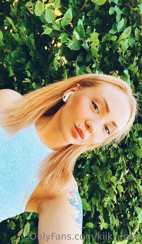 jinx roses スター ヌード 写真