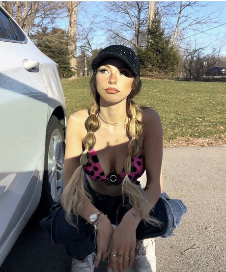 オンリーファンズの動画 無料ヌード 写真