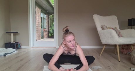 Copykat_ ヌードのポルノスター 画像