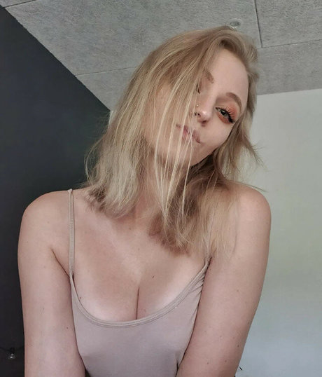 Copykat_ ホットモデル 画像