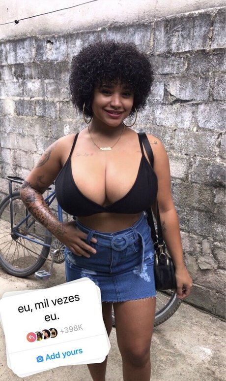 Nanah Rodrigues アートモデル 写真