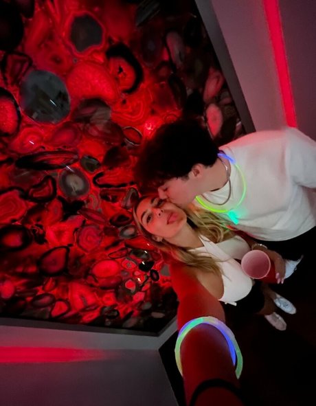 Maya Franco ポルノモデル 画像