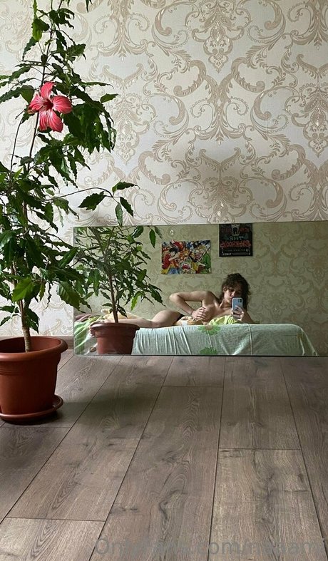 naaami セックスポルノスター 写真