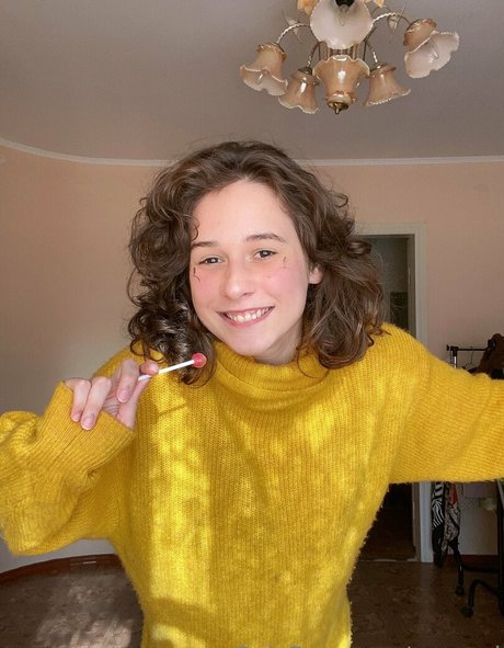 naaami スター 裸 アーカイブ