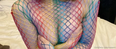 セクシーなブルネットのオンリーファンズ えろ 写真