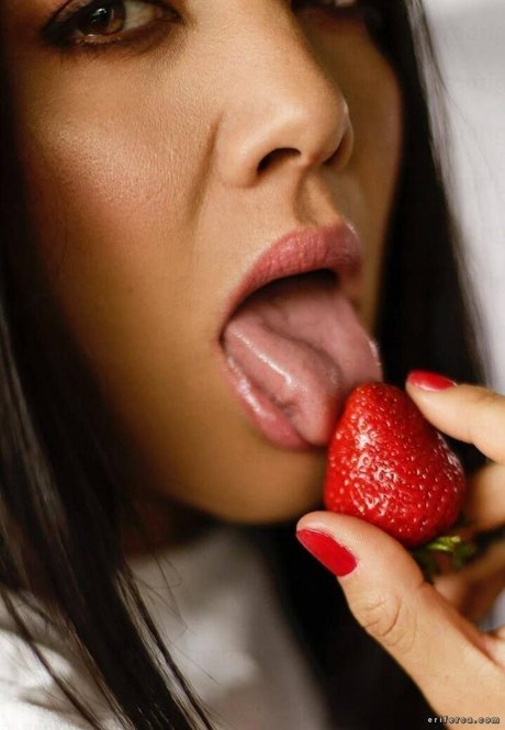 Erika Fernandez 裸の女優 写真