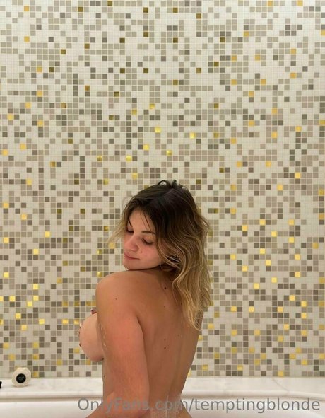 temptingblonde ポルノスター 写真