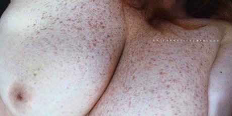 モンスターコックオンリーファンズ 美しい裸 写真