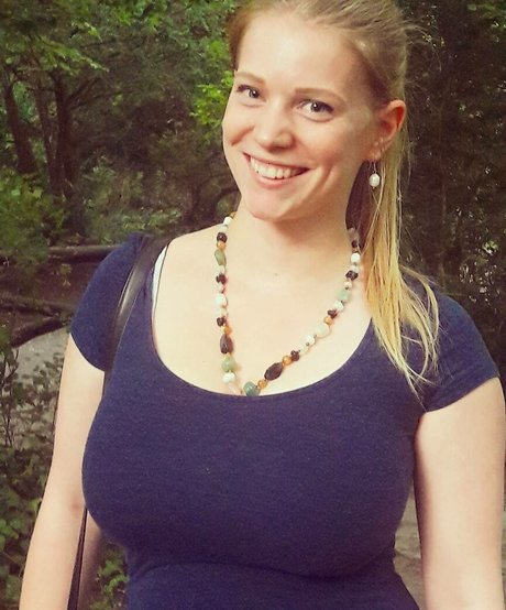 Laura Katz ポルノスター エロティック 写真