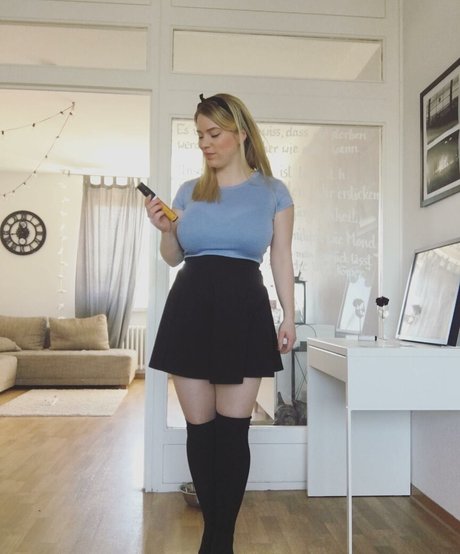 Laura Katz セクシーモデル アーカイブ