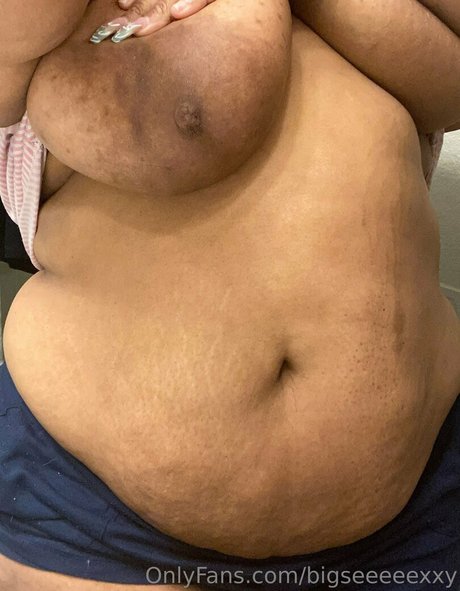 切断者オンリーファンズ ホット裸 画像