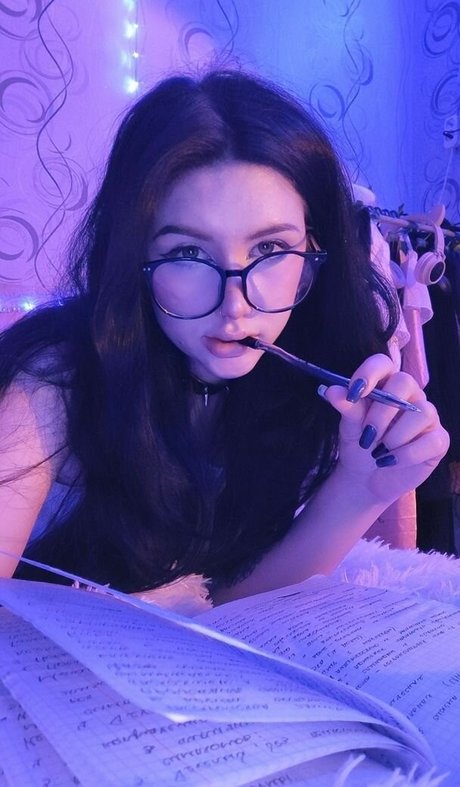 Kira as2610 ポルノスター 裸 画像