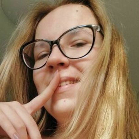 ジムガールズオンリーファンズ 無料セクシー 画像