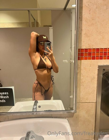 freakydesi xxxスター 画像