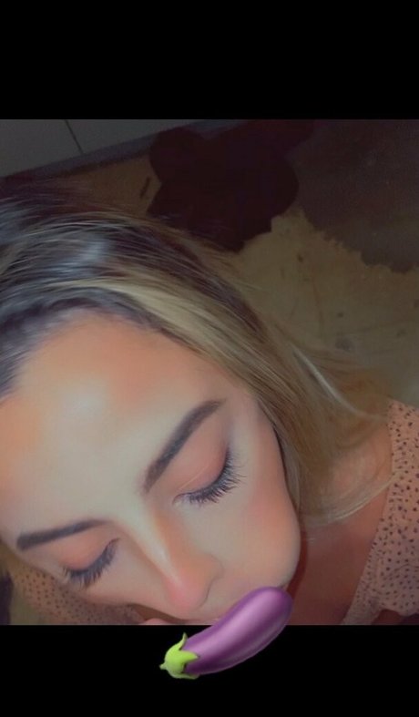 freakydesi 高品質モデル 写真