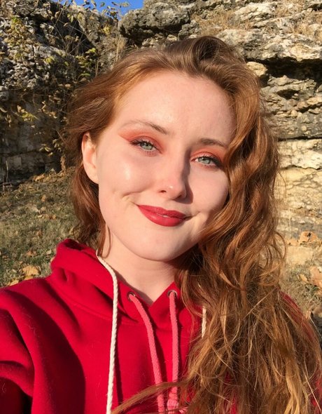 teenyfaery ポルノモデル 画像