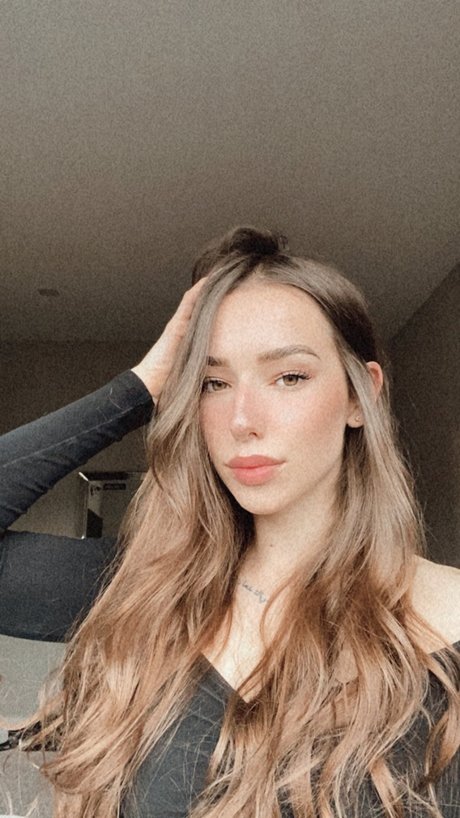 oceanbabyxoxo ポルノモデル 写真