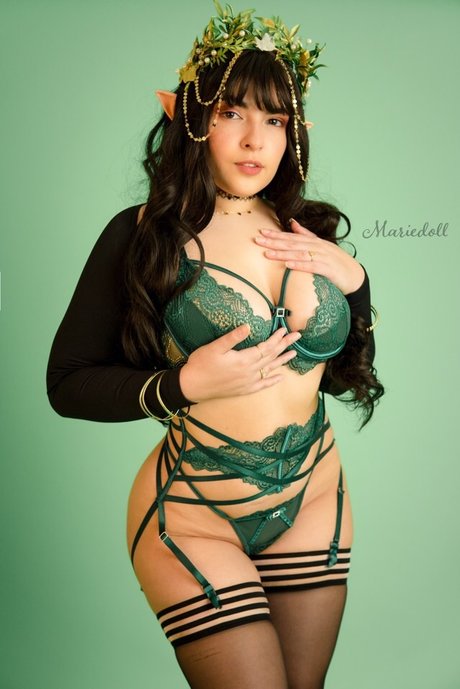 陸軍の熟女オンリーファンズ 無料裸 画像