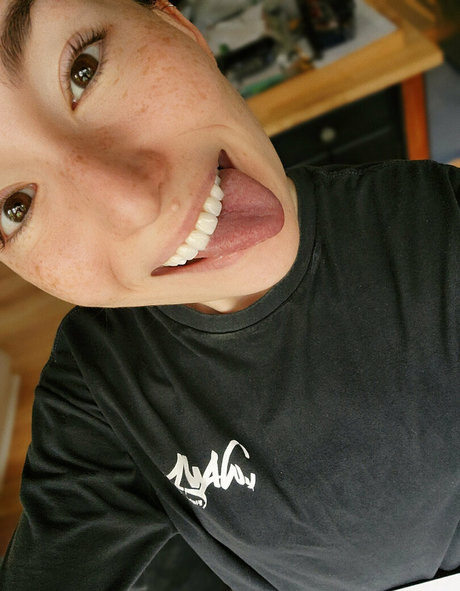 ランジェリーファックオンリーファンズ 無料セクシー 画像