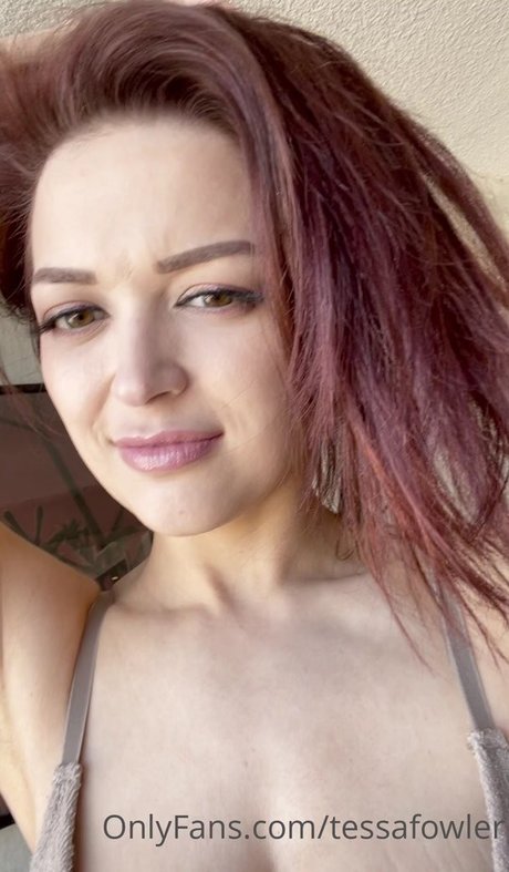 Tessa Fowler ポルノスター 美しい ギャラリー