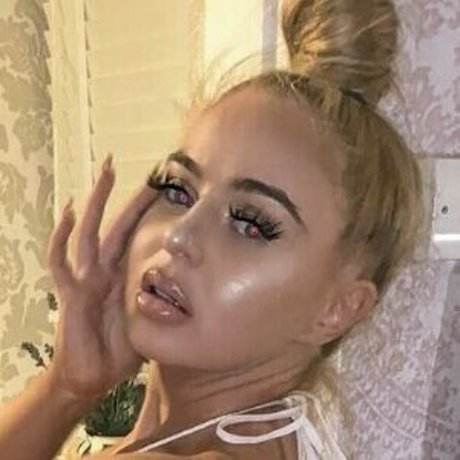 Esmee Dream セクシーなスター 写真