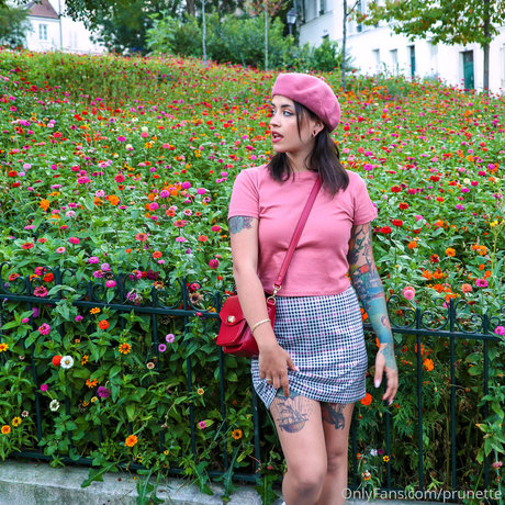 巨尻熟女オンリーファンズ ホットセクシー 写真