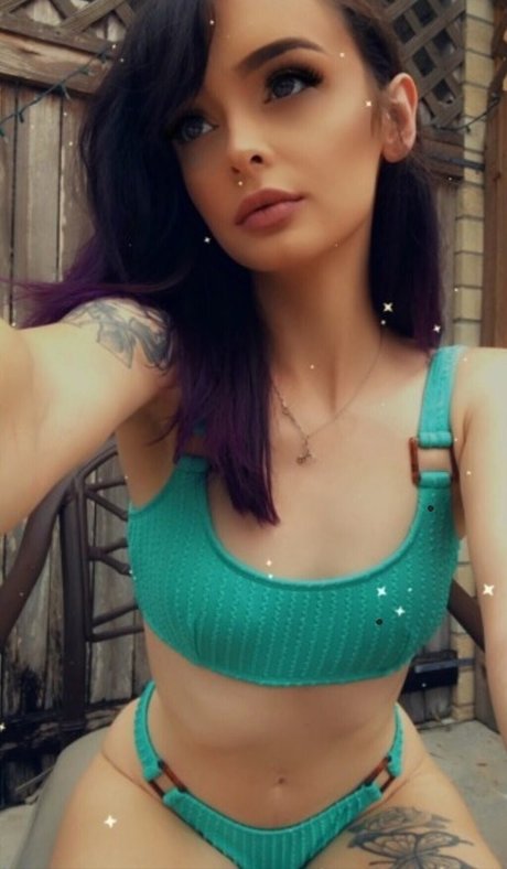 Mystichan ヌードモデル 写真