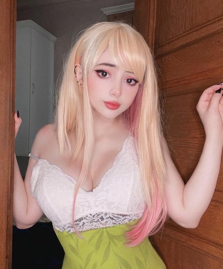 アマチュアディープスロートオンリーファンズ ホットヌード 画像