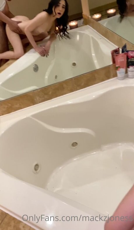 スキニーモデルオンリーファンズ ベスト 写真