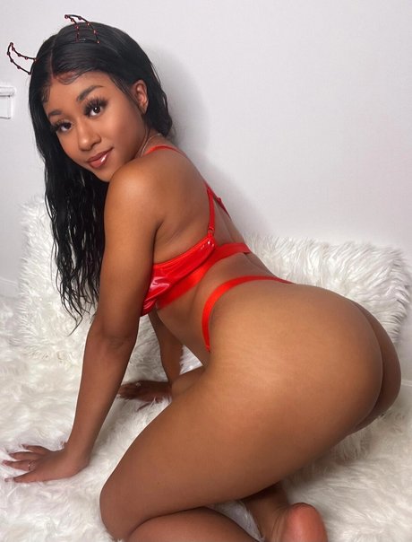 シャワー3P オンリーファンズ 無料アダルト 画像