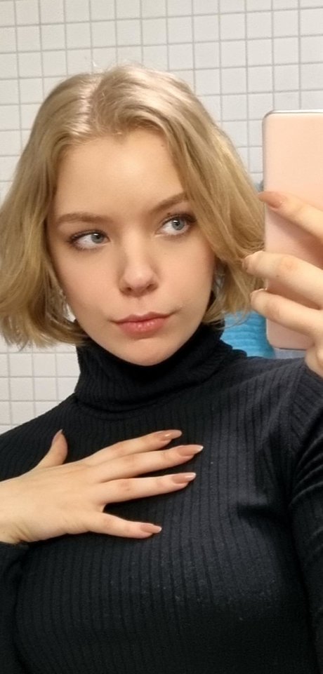 jovi fragole かわいいモデル 写真