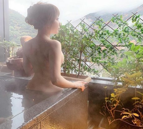 オンリーファンズでオナニーする アートポルノ アーカイブ