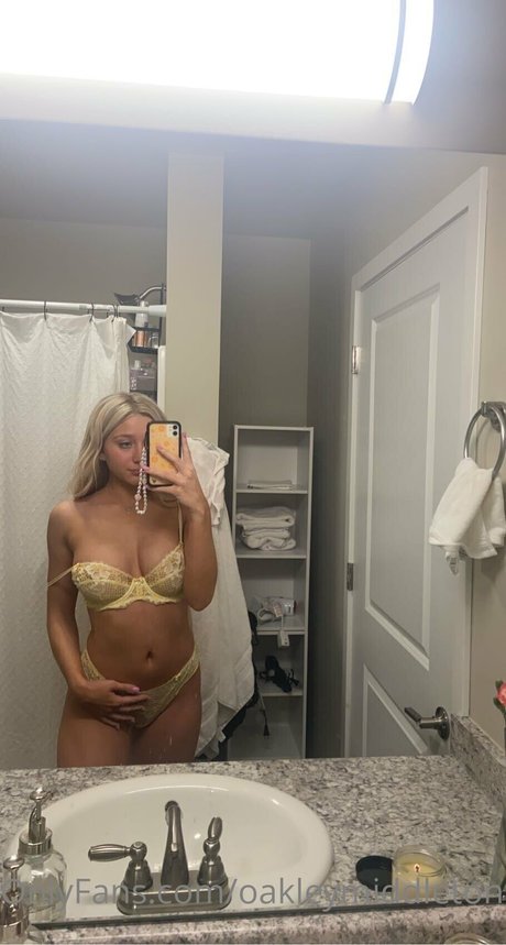 Oakleymiddleton18 無料モデル ギャラリー